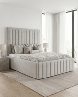 Grand Panel Bed