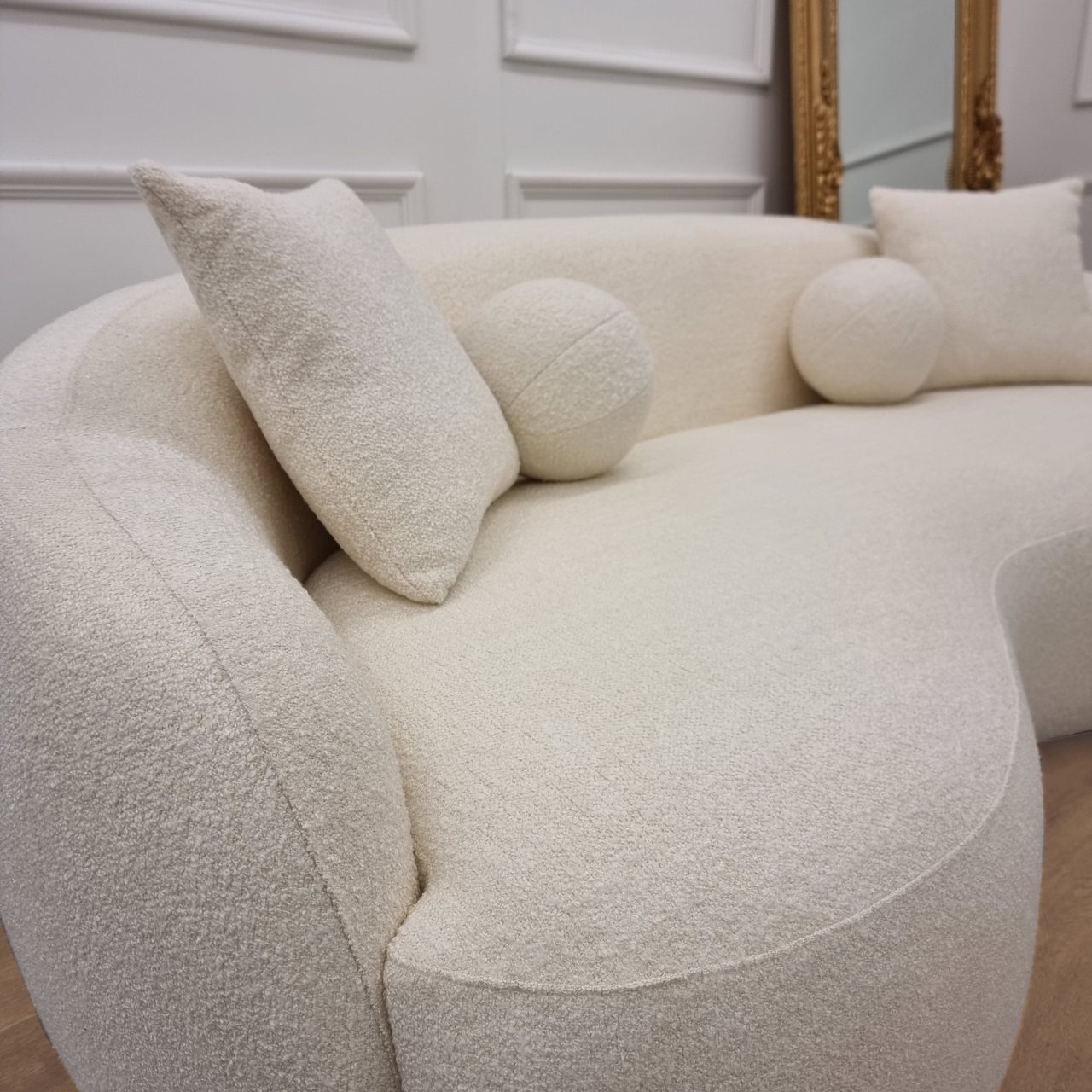 Boucle Wave Sofa - Ivory