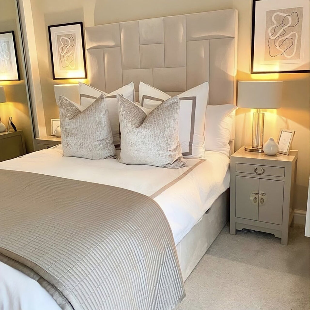 Labrinth Upholstered Bed