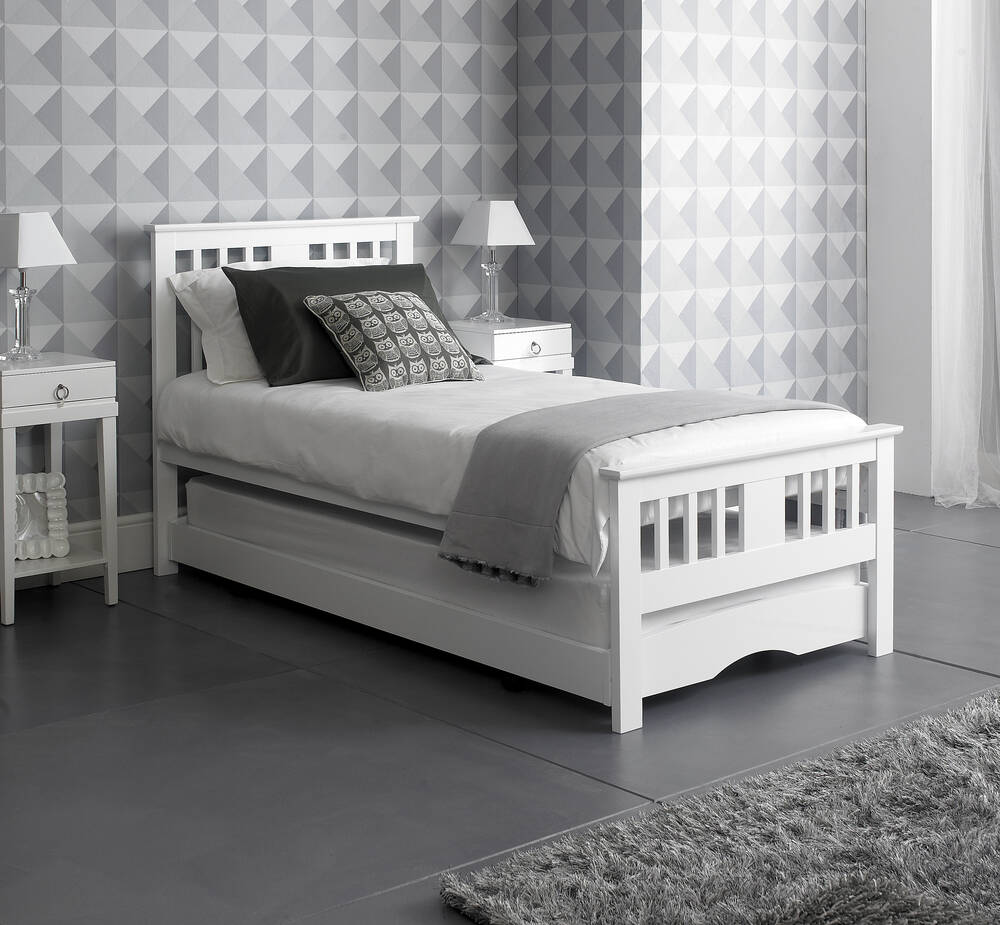 Lilly White Guest Bed with Pull-out Trundle